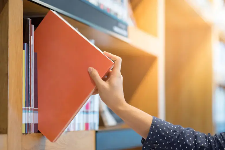 5 Books New Grads Should Read
