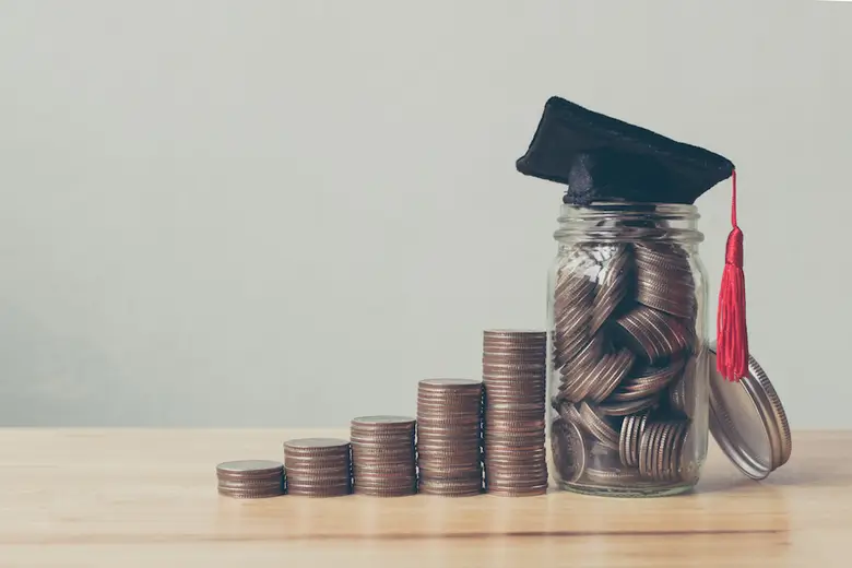 Should I Send My Enrollment Deposit Before I Receive My Financial Aid Award?